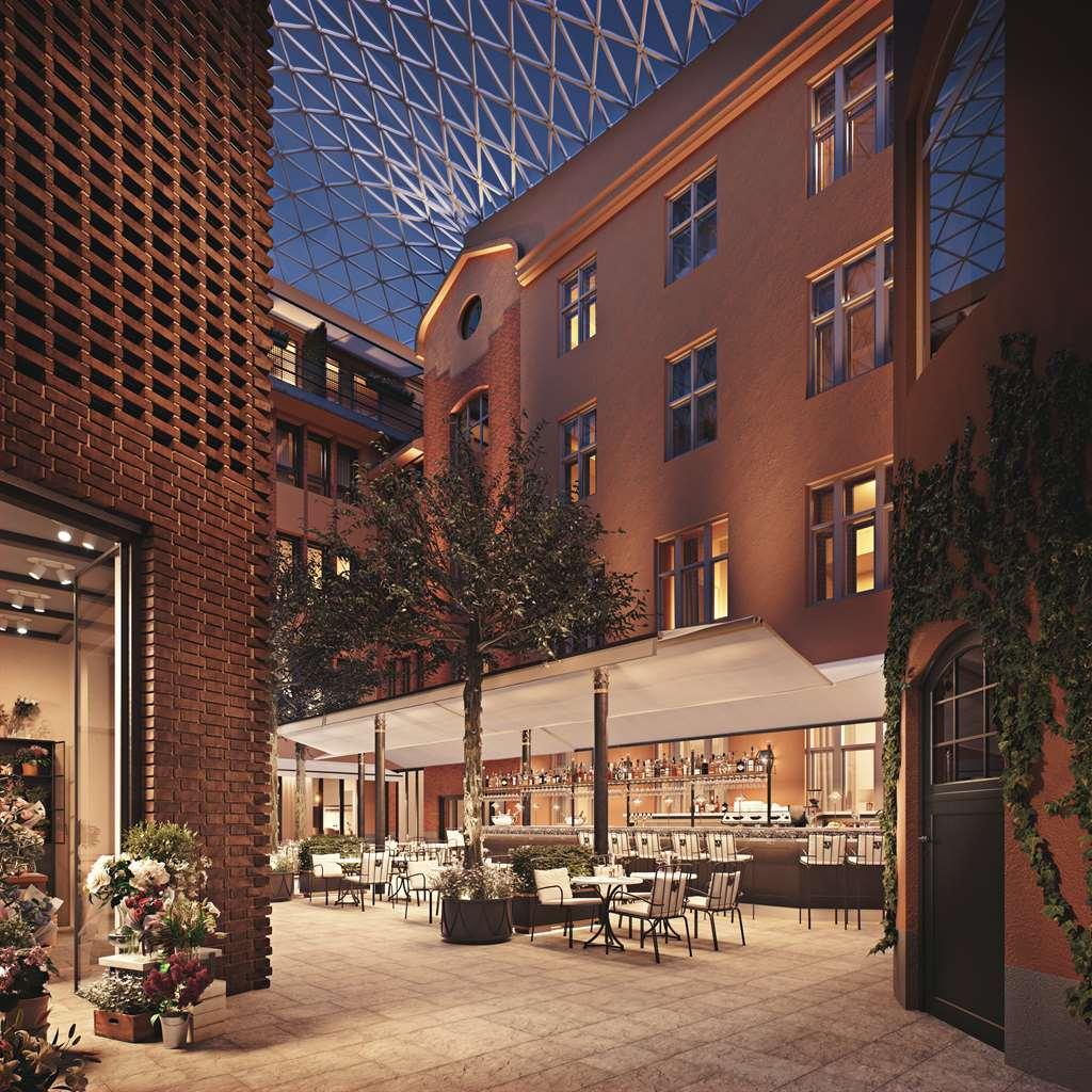 Villa Dagmar 斯德哥尔摩 餐厅 照片 The courtyard at the Mandarin Oriental, Munich